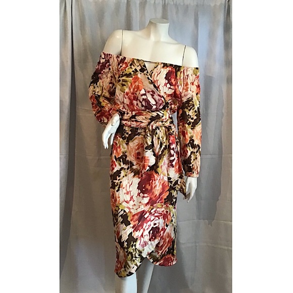 Escada Silk Floral Dress - Picture 6 of 9